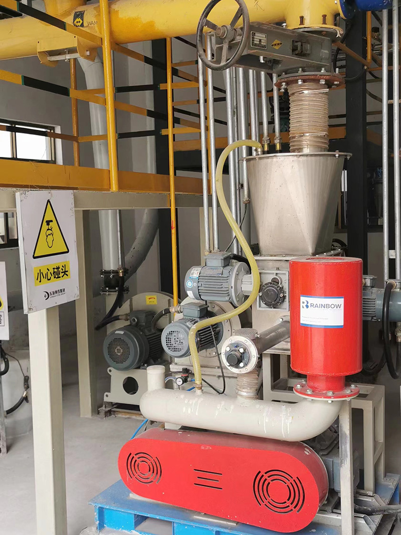 Cyclone mixing device for desulfurizer